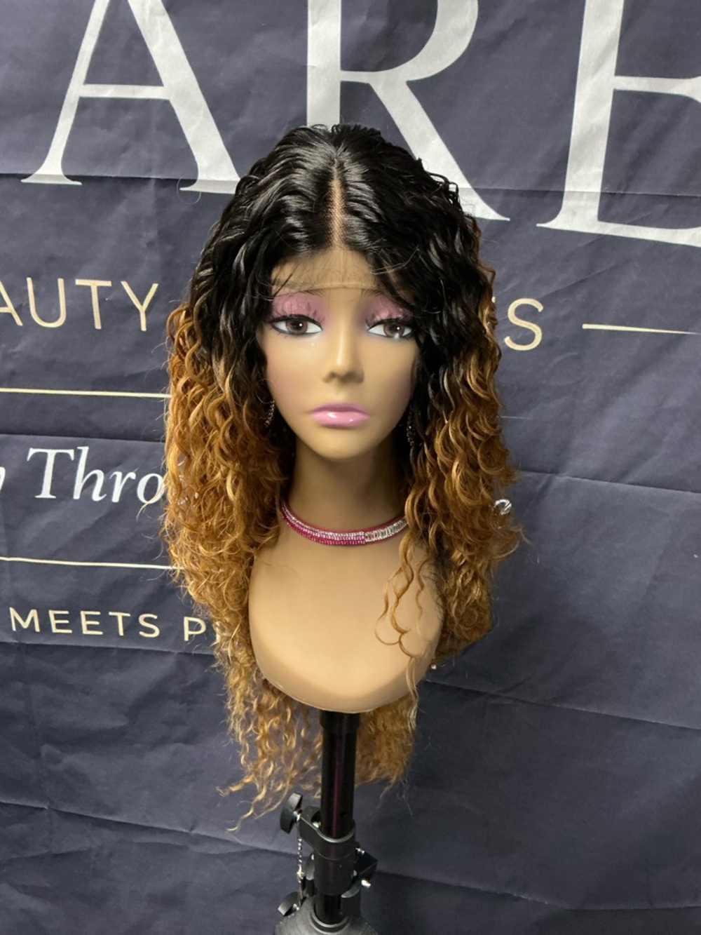 Luxury Long Curly Ombre Lace Front Wig - Black to Honey Blonde - Picture 3 of 7